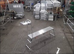 Столик для инструмента
